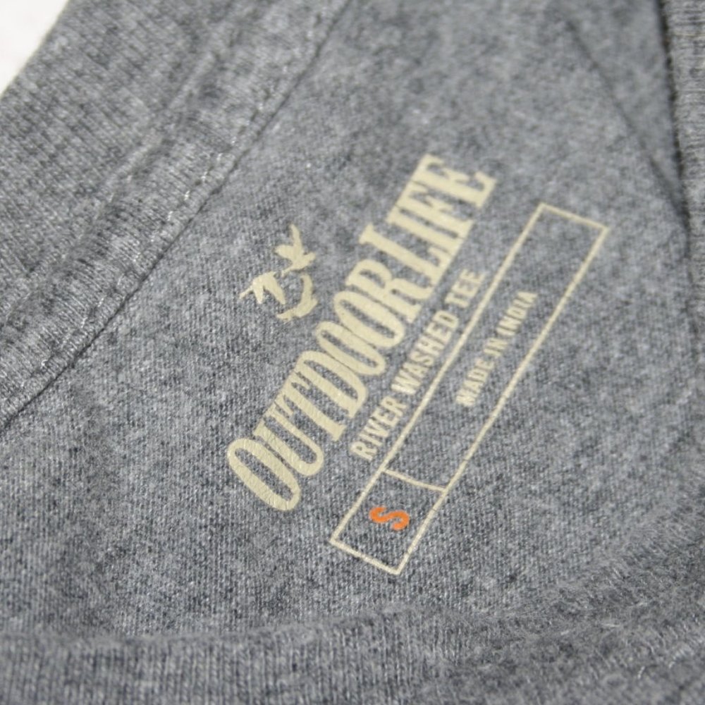 Gray t-shirt by Outdoor life Size small with pocket - Picture 2 of 3